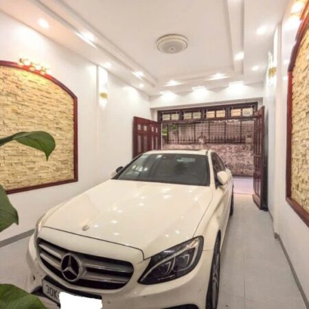 Bán tòa nhà 7 tầng, view hồ tại Hoàng Văn Thái, Thanh Xuân 65m2 giá chỉ 23.8 tỷ