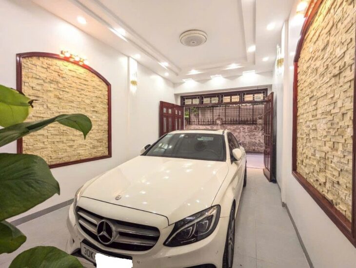 Bán tòa nhà 7 tầng, view hồ tại Hoàng Văn Thái, Thanh Xuân 65m2 giá chỉ 23.8 tỷ