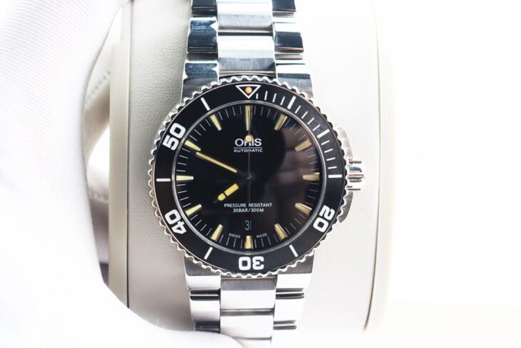 ĐH Nam : Oris Aquis Divers date Automatic dây thép – Siêu Lướt, Size 43mm…