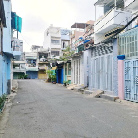 Nhà MT Diện Tích rộng đường nội bộ P10Q8. Giá 13,5 tỷ TL Nhà MT Diện Tích rộng đường nội bộ P10Q8. Giá 13,5 tỷ TL