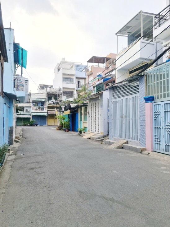 Nhà MT Diện Tích rộng đường nội bộ P10Q8. Giá 13,5 tỷ TL