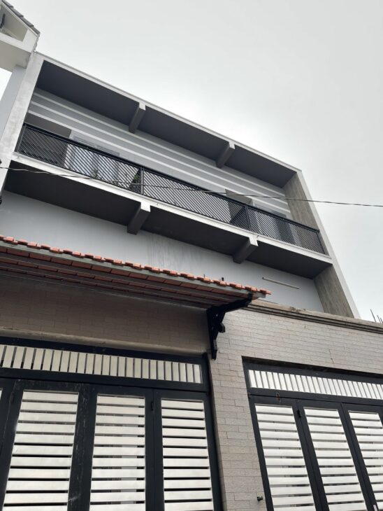49. PHÒNG TRỐNG – NHÀ TL47 – SÁT SÔNG SÀI GÒN, CHỢ, ĐƯỜNG HÀ HUY GIÁP – 1,9tr/ phòng