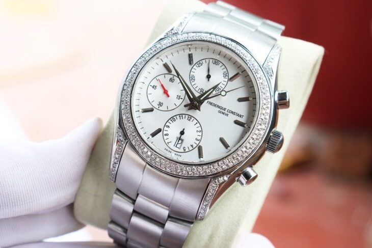 ĐH Nam : Frederique Constant Chronograph Automatic – Niềng đính full Kim Cương – Size 42mm