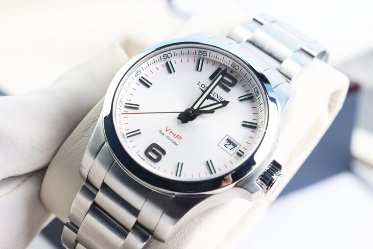 ĐH Nam : Longines Conquest Dây Thép – Lịch Vạn Niên – Size 41mm, Full hộp + thẻ BH….