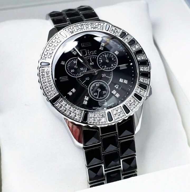 ĐH : Christian Dior Chronograph Niềng & cọc số Full Kim Cương Dây Đính full Đá Sapphire