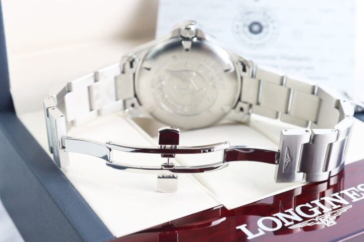 ĐH Nam : Longines Conquest Dây Thép – Lịch Vạn Niên – Size 41mm, Full hộp + thẻ BH….