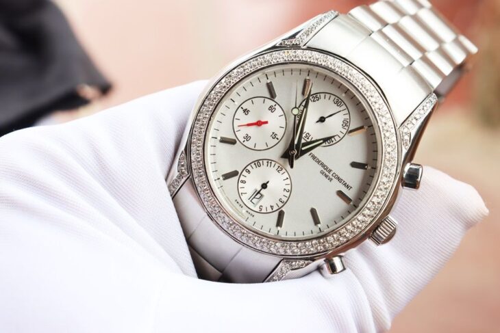 ĐH Nam : Frederique Constant Chronograph Automatic – Niềng đính full Kim Cương – Size 42mm