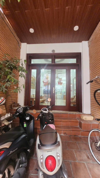 Nhà đẹp PHỐ- Phúc-Tân-Hoàn Kiếm-Hà Nội, 4 tầng, ô tô đỗ cửa, sân cổng, ba bước tới hồ Hoàn Kiếm-Khu