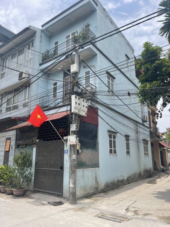 BÁN NHÀ 11 tỷ PHỐ THẠCH BÀN 55m LÔ GÓC,Ô TÔ KINH DOANH,LONG BIÊN HÀ NỘI