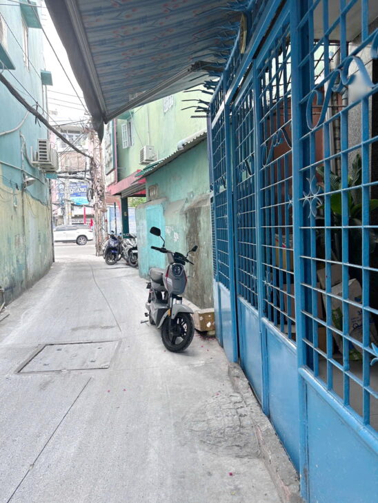 Nhà diện tích khủng 73.8m2 /lửng/2lầu 523/ Tùng Thiện Vương P12Q8