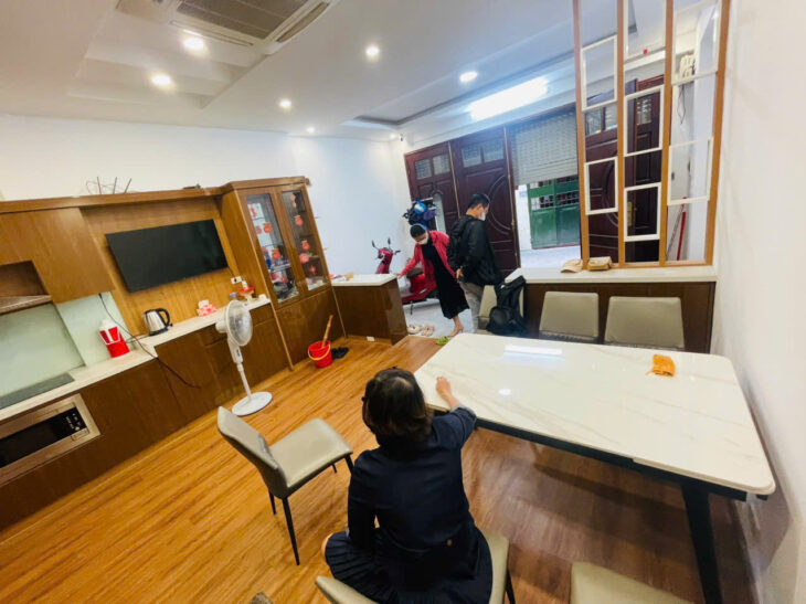 Bán nhà riêng hiếm có tại Hoàng Ngân, Thanh Xuân 53m2, 5 tầng, MT 5m, nhỉnh 12 tỷ