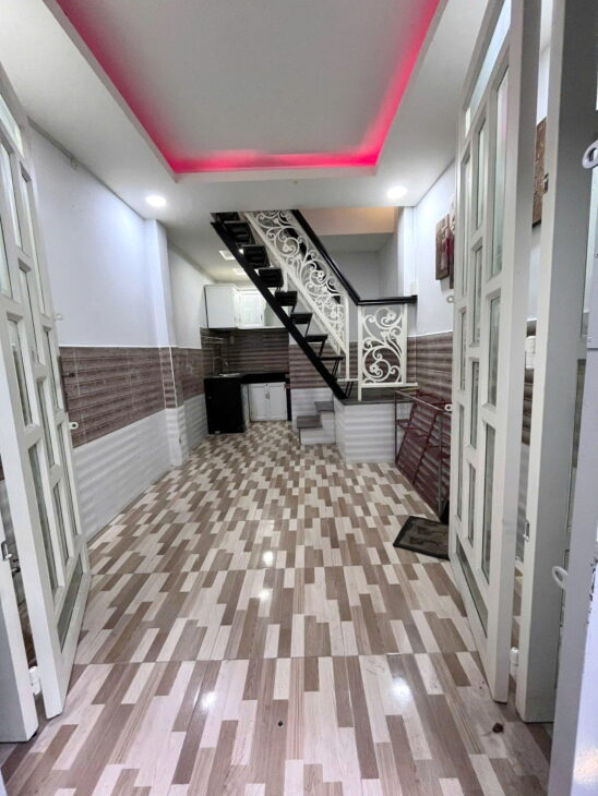 Nhà hẻm 528 Hưng Phú P9Q8, Giá : 2.38 Tỷ (T/L)