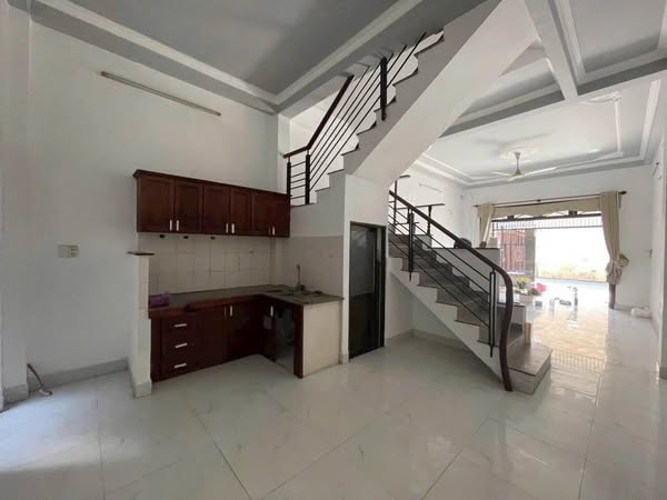 2 Mặt tiền bán gấp nhà ngay cổng Picity Thạnh Xuân 13 bao đẹp