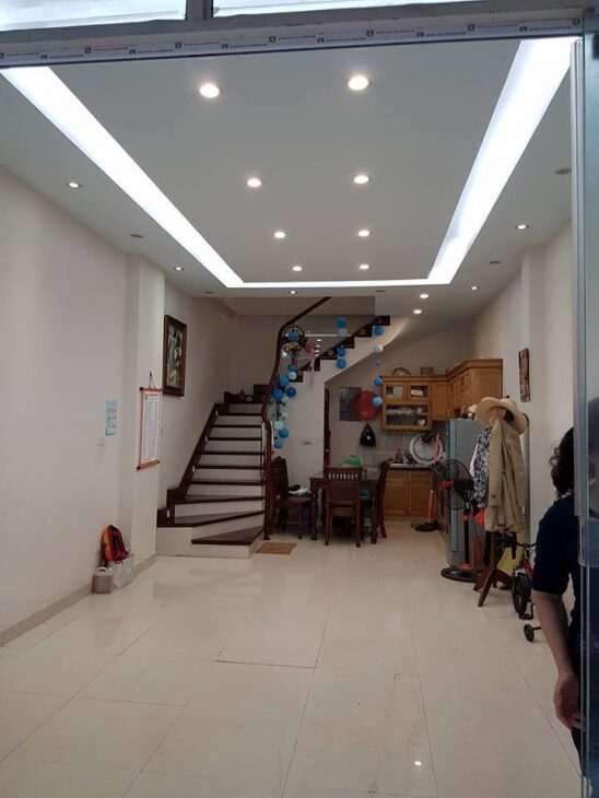 Bán nhà mặt phố Ngô Xuân Quảng, trung tâm phố, 25.5 tỷ, kinh doanh mọi loại hình