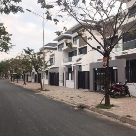 Bán nhà Hà Trì, Hà Cầu,HĐ HN, xây mới , lô góc, thang máy ,ô tô, kinh doanh dt 39m, giá 9ty