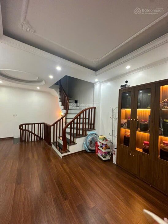 Nhà phố cầu Bươu, 67m2, ô tô tránh, MT 5m, kinh doanh tập nập, 10 tỷ