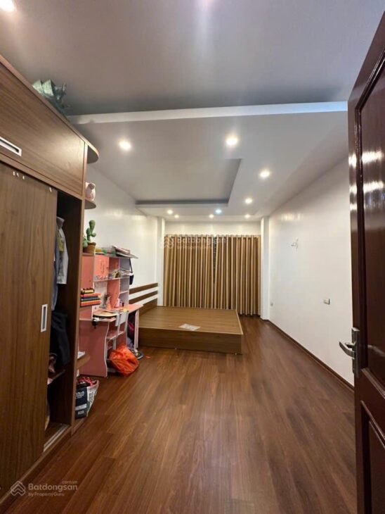 Nhà phố cầu Bươu, 67m2, ô tô tránh, MT 5m, kinh doanh tập nập, 10 tỷ