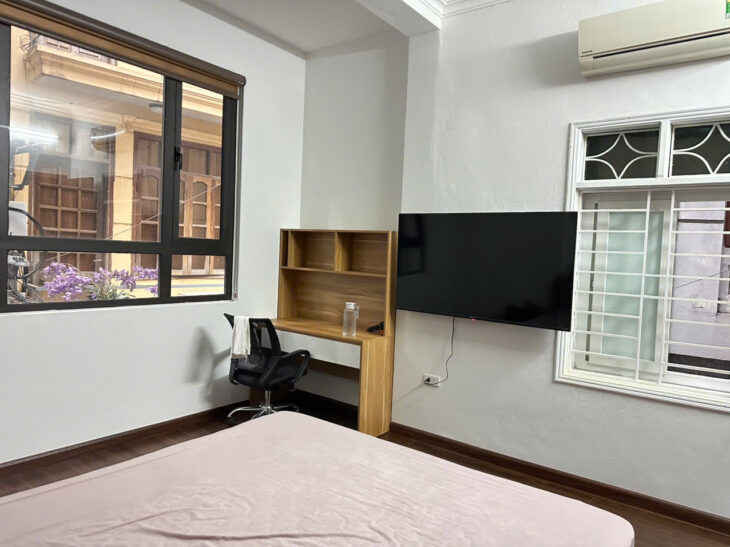 Bán nhà phố Nguyễn Trãi, lô góc 49m2, 5 tầng, mặt tiền 4,2m, giá 8.8 tỷ