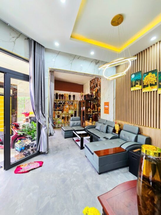 Nhà góc 2 mặt tiền, 3 tầng, đường ô tô – Long Phước, Thủ Đức – giá 4.7 tỷ