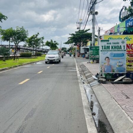 Bán nhà mặt tiền Phú Định 6×22 vuông A4 chỉ 13 tỷ Bán nhà mặt tiền Phú Định 6×22 vuông A4 chỉ 13 tỷ