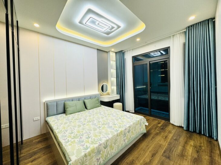 NHÀ ĐẸP THANH XUÂN – 35M2 – 7.7 TỶ – Ô TÔ VÀI CHỤC BƯỚC – GẦN HỒ THOÁNG MÁT – FULL NỘI THẤT