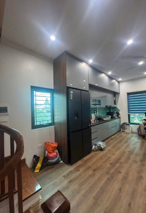 Nhà 5 tầng, ô tô tránh, view vĩnh viễn, gần BigC Long Biên