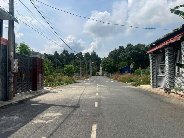 Còn 3 nền đất thổ cư gần KCN tại Bình Dương giá tốt, sổ sẵn, hợp xây phòng trọ