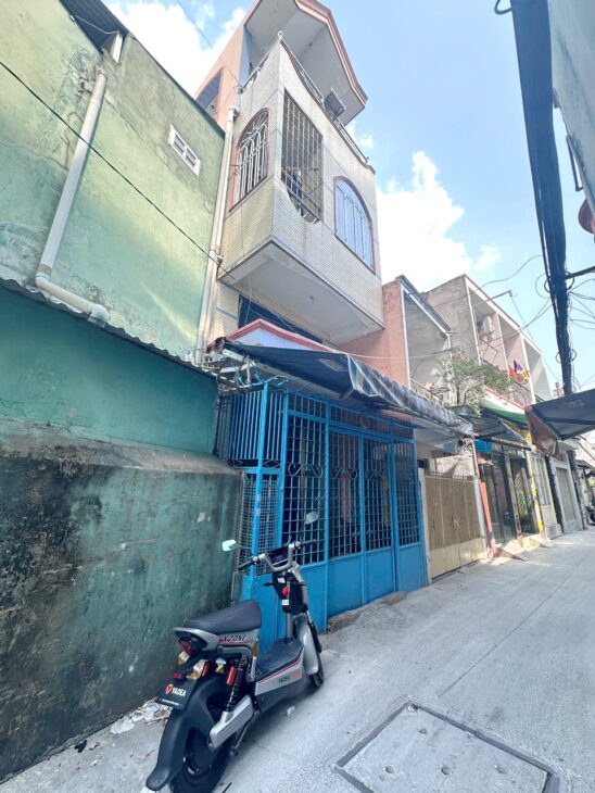 Nhà diện tích khủng 73.8m2 /lửng/2lầu 523/ Tùng Thiện Vương P12Q8