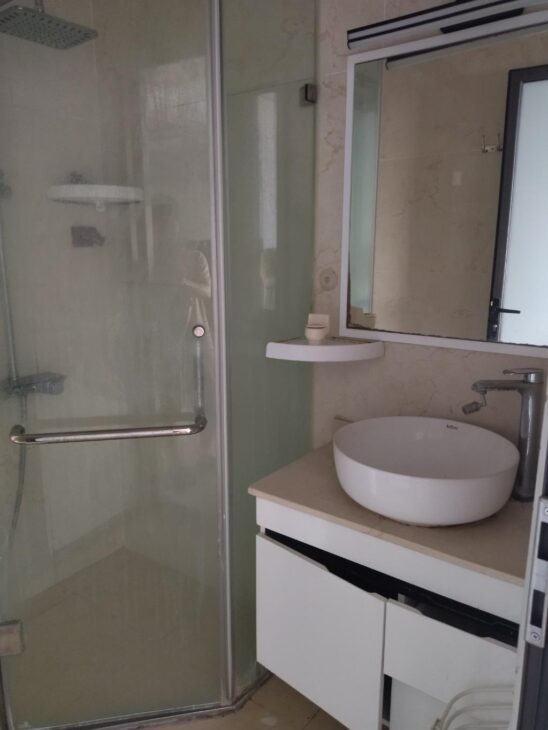 Bán CC Trương Định, DT 93m2, 2N2VS, căn góc, full nội thất. Giá rẻ kịch sàn 5,45 tỷ