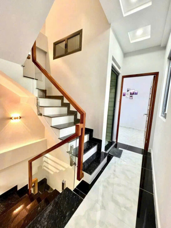Nhà 4 tầng hẻm đường Hưng Phú P9Q8. Giá 4,18 tỷ TL