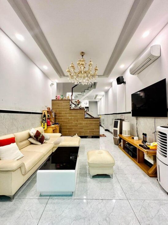 XE HƠI ĐẬU CỬA – SỔ VUÔNG A4, NHỎ XINH, LUNG LINH DỄ CHỐT.