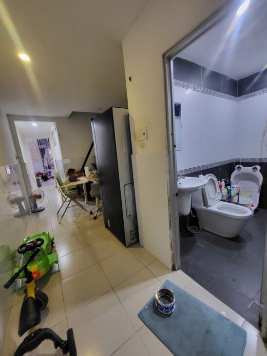 Nhà 2 tầng Hiệp Bình Chánh Thủ Đức, ngang 5m, giá 4.35 tỷ còn thương lượng