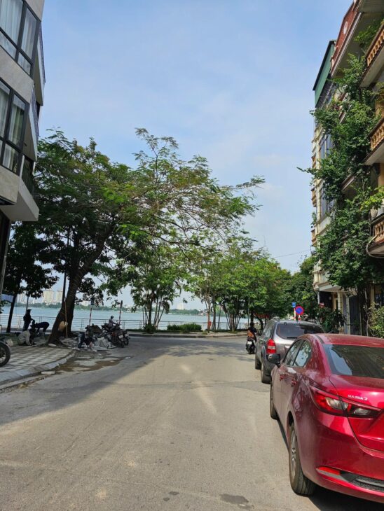 Địa chỉ: 282.15 Lạc Long Quân, quận Tây Hồ, Hà Nội