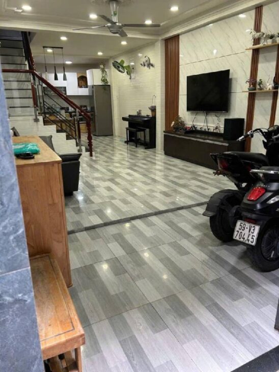 NHÀ CHÍNH CHỦ – MUA Ở NGAY, SAU LƯNG COOP MART – 2 TẦNG – 2PN – GIÁ CHỈ 4.2 TỶ