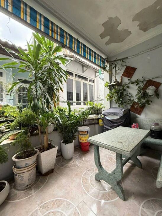 NHÀ CHÍNH CHỦ – MUA Ở NGAY, SAU LƯNG COOP MART – 2 TẦNG – 2PN – GIÁ CHỈ 4.2 TỶ