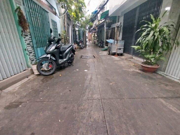 HOT, KẸT TIỀN CẦN BÁN GẤP NHÀ, BÔNG SAO [ P5, Q8] DT: 34M2 (3.9X 12M) CHỈ 3.4 TỶ