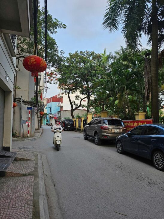 NHÀ C4 GIA QUẤT 22 tỷ 125m MẶT TIỀN 8m NGÕ Ô TÔ KINH DOANH,LONG BIÊN