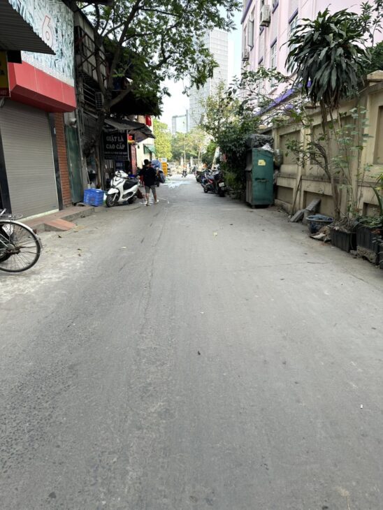 BÁN GẤP NHÀ 4 TẦNG YÊN HÒA – CẦU GIẤY – DIỆN TÍCH 81m² – GIÁ CHỈ 1X TỶ