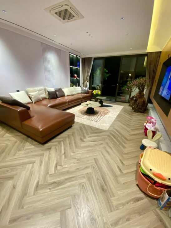 BÁN NHÀ LONG BIÊN 27 tỷ 95m MẶT TIỀN 5m NHÀ 6 TẦNG,KINH DOANH ĐỈNH