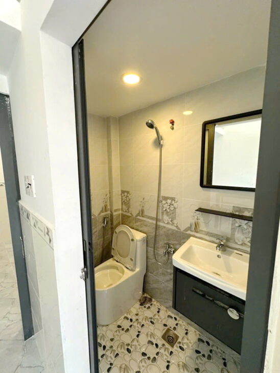Nhà 2 tầng hẻm xe hơi Phạm Thế Hiển P5 Q8 giá siêu tốt 2.38 tỷ