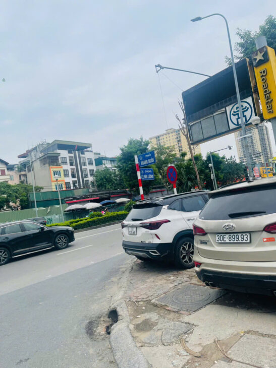 Bán nhà riêng hiếm có tại Hoàng Ngân, Thanh Xuân 53m2, 5 tầng, MT 5m, nhỉnh 12 tỷ