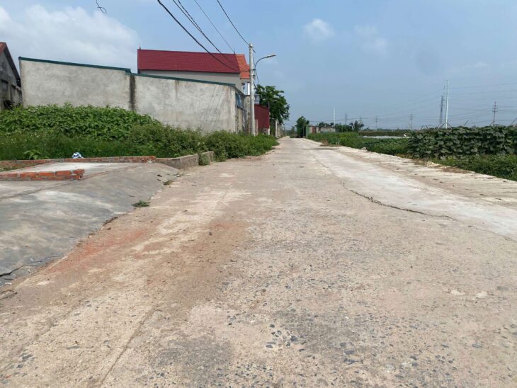 CC BÁN 67M BÌA LÀNG TT QUANG MINH,XE TẢI TRÁNH,ĐƯỜNG THÔNG,GIÁ CHO NHÀ ĐẦU TƯ