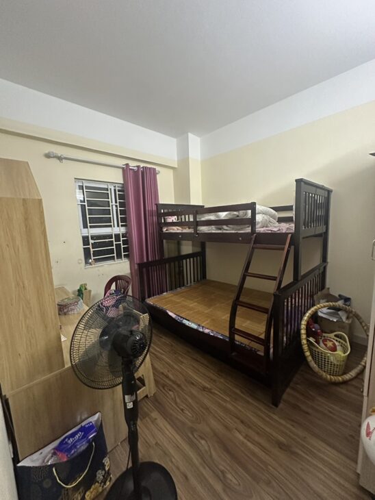 Bán nhanh căn hộ 70m² – 2PN, 2WC tại CT Thạch Bàn, Long Biên – Sổ đỏ chính chủ, giá 3.8 tỷ