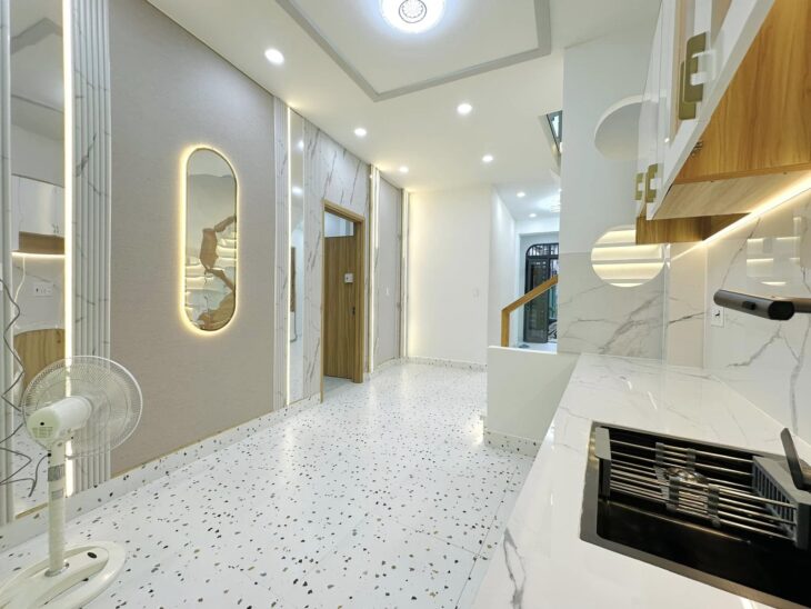 BÁN NHÀ TRẦN KIM XUYẾN 76M2X5T, Ô TÔ TRÁNH, KINH DOANH, MẶT TIỀN 6.1M, GIÁ 36.9 TỶ