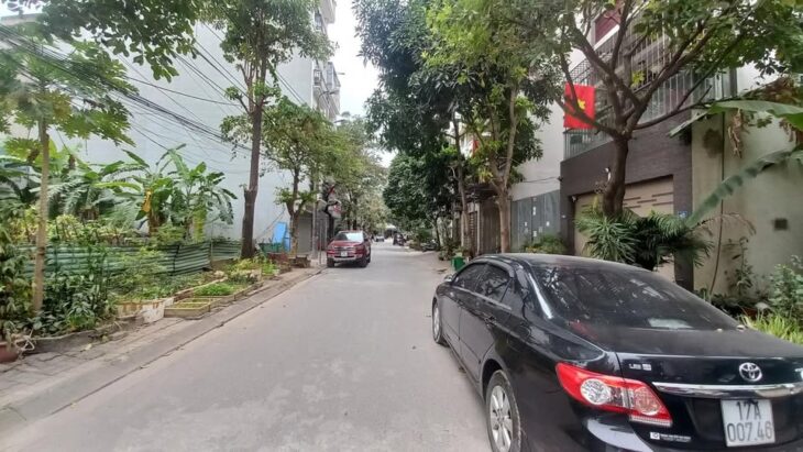 Bán đất phân lô Lai Xá, vỉa hè 2 oto tránh kinh doanh, 68m, giá đầu tư.