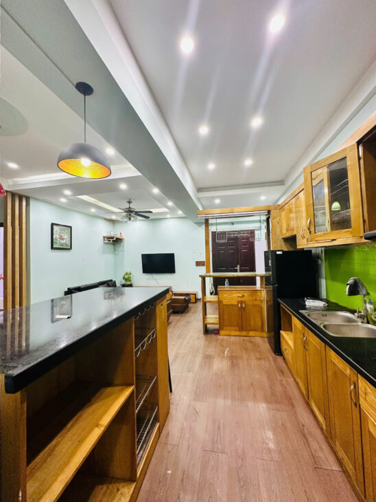 Bán căn hộ chung cư VP3 Linh Đàm, Hoàng Mai, sổ đỏ, 93m2 3 ngủ view hồ 5.55 tỷ