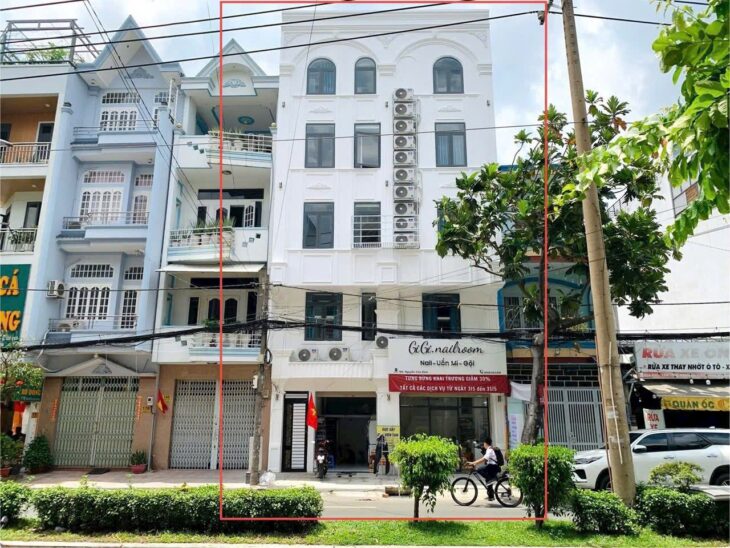Bán nhà mặt tiền 1 trệt 4 lầu 8x16m giá 35 tỷ Đường Nguyễn Cửu Đàm