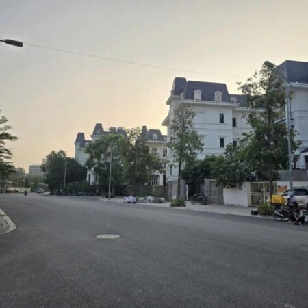 ???? BÁN NHÀ ĐỨC DIỄN – MT 4.5M, DT 45M- Ô TÔ ĐỖ CỔNG – MẶT TIỀN RỘNG