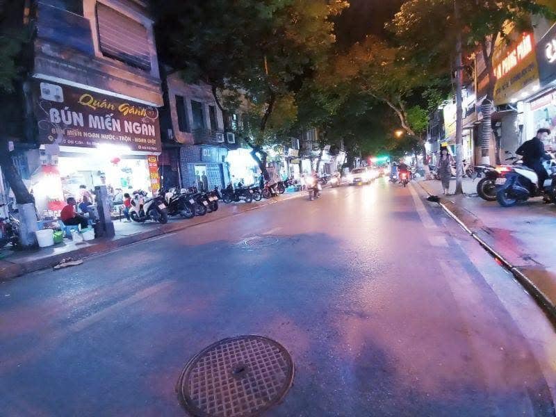Bán Đất Phố Đội Cấn- BA ĐÌNH. 85m2 =12 Tỷ. 141TR/1M2. SỔ Vuông