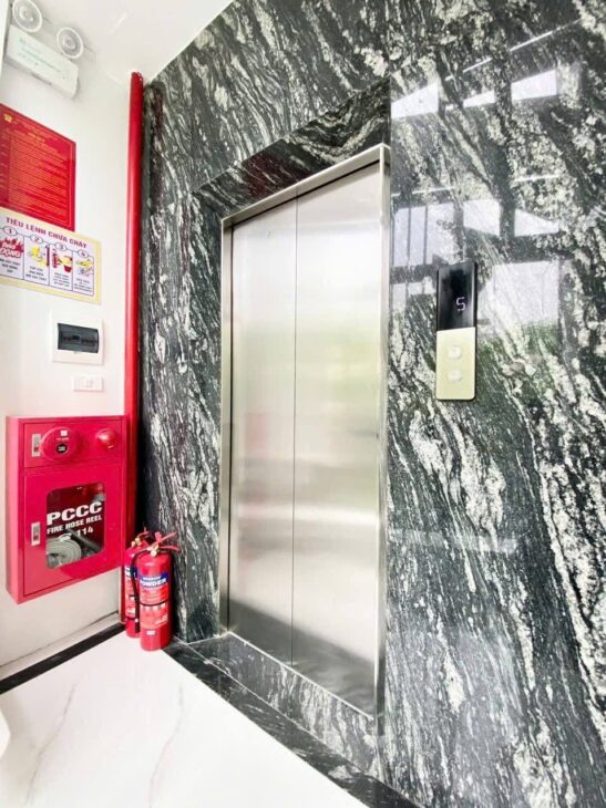 PHÂN KHÚC HIẾM- Mặt Phố Phạm Văn Đồng 32m2/ 9Tầng Thang máy, MT 6m chỉ 19.8 Tỷ